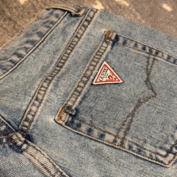 SOLD - Vintage Guess Jeans denim shorts - Picture 3 of 3